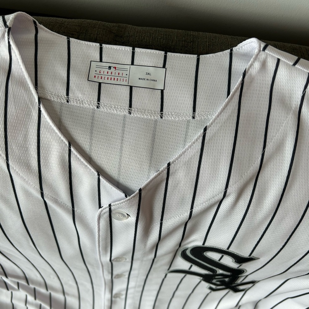 Genuine Merchandise Chicago White Sox Pinstripe Baseball Jersey Men’s Sz: 3XL - Picture 2 of 6